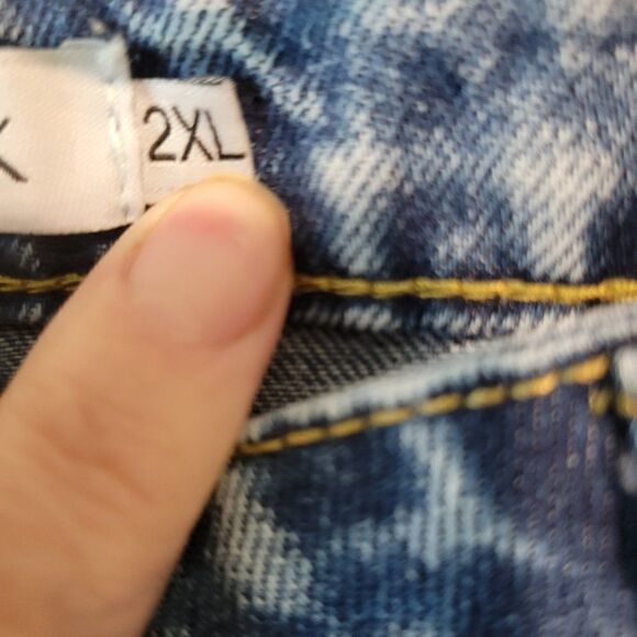 Misslook denim size 2xl  with whiteness and raggedness.‎ - Picture 3 of 11